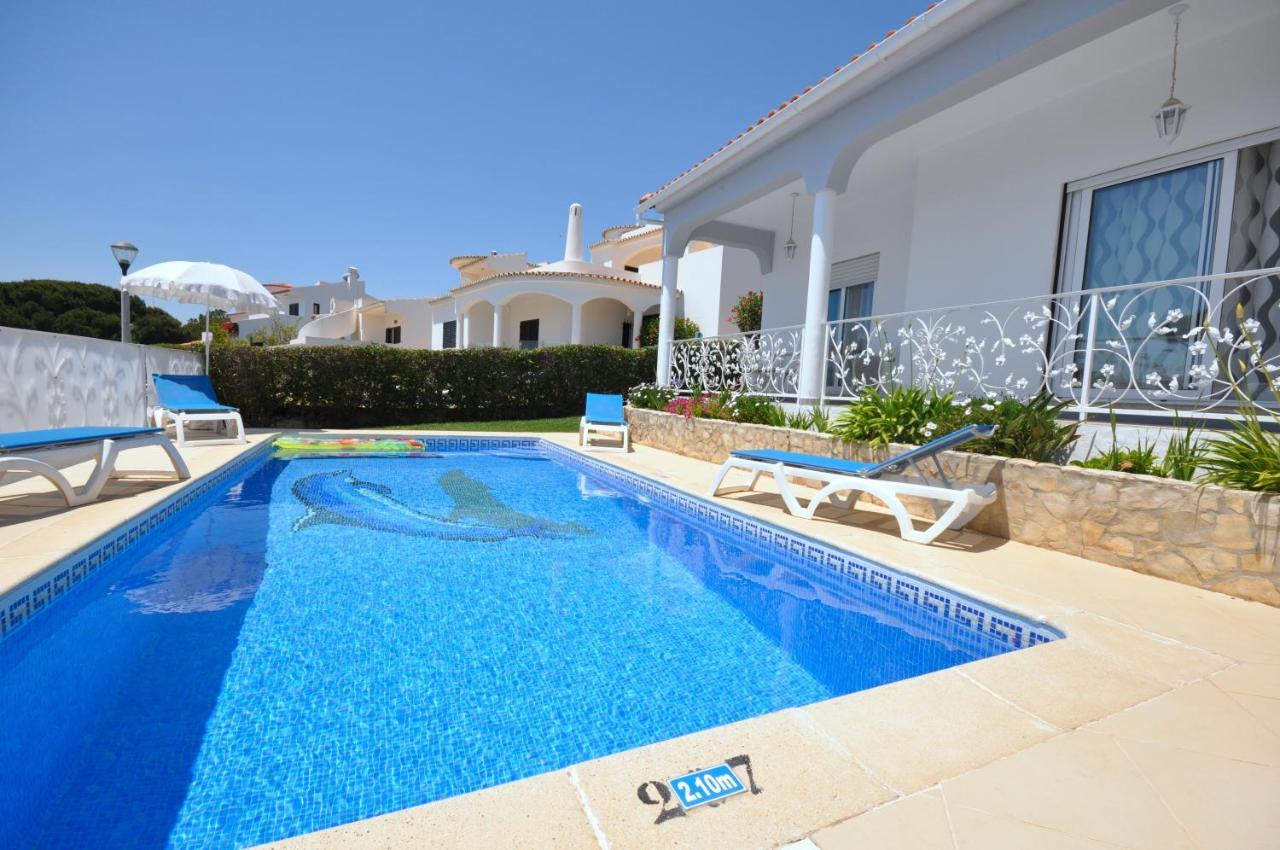 Well-Appointed Villa Is Situated In The Popular Resort Of Vilamoura 奎特里拉 外观 照片